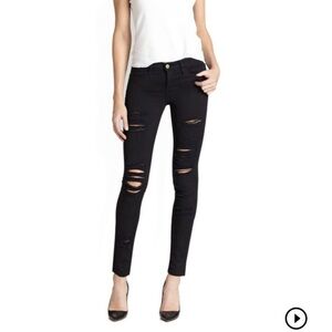Le frame le skinny de jeanne black distressed jeans size 25